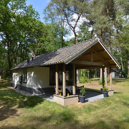 Detached Bungalow With Lovely Covered Terrace In A Nature Rich Holiday Park Stramproy Buitenkant foto