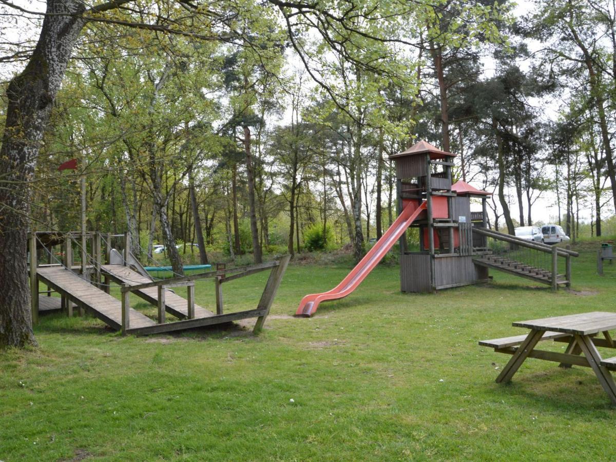 Detached Bungalow With Lovely Covered Terrace In A Nature Rich Holiday Park Stramproy Buitenkant foto
